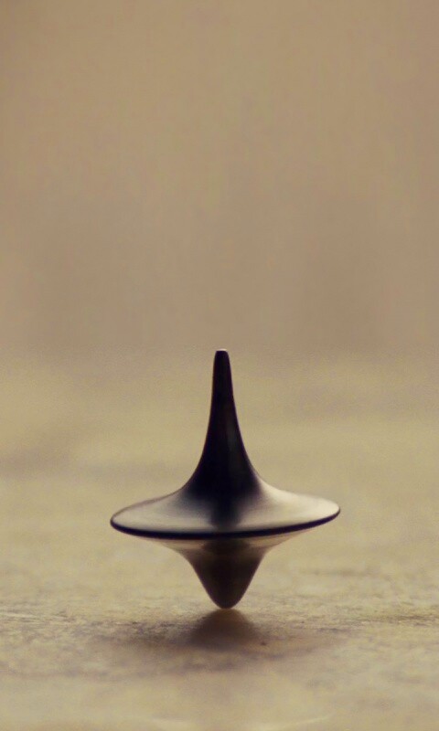 Волчок обои