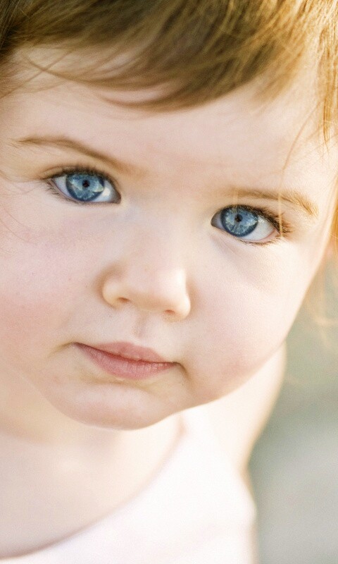 Детское личико обои