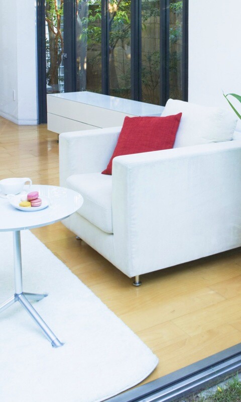 Белое кресло обои