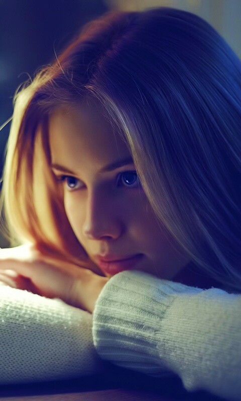 Задумалась обои