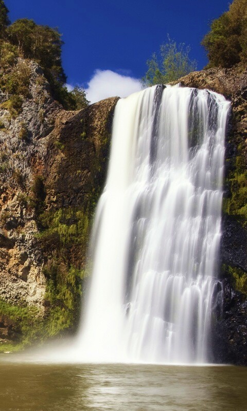 Скалистый водопад обои