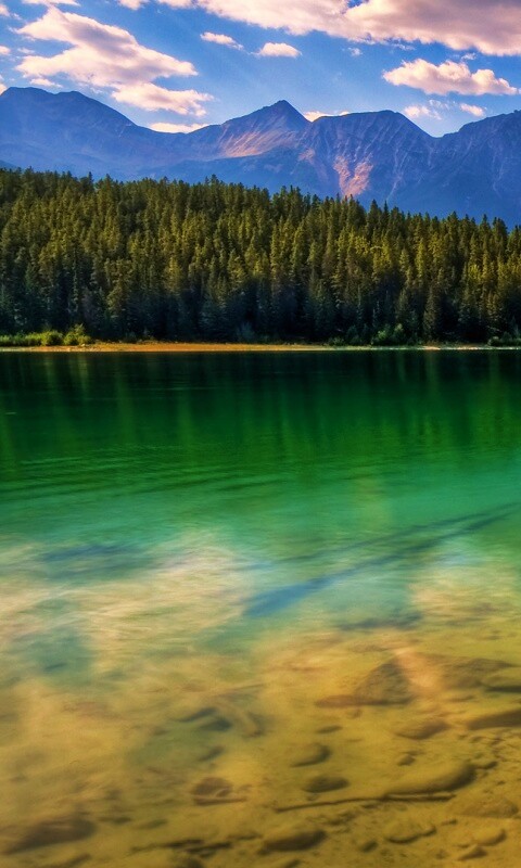 Зеленое озеро обои