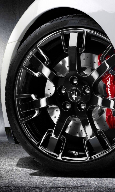 Колесу Maserati Granturismo обои