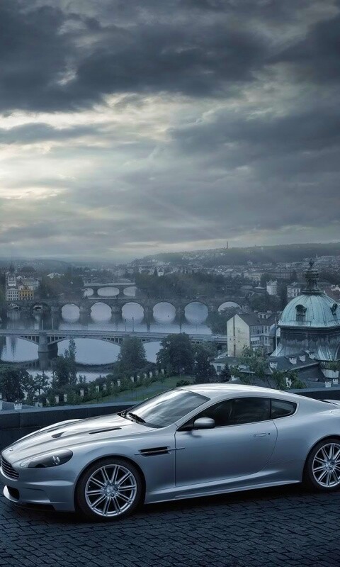 Aston Martin в городе обои