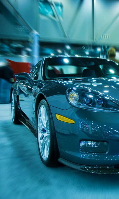 Машина на выставке обои