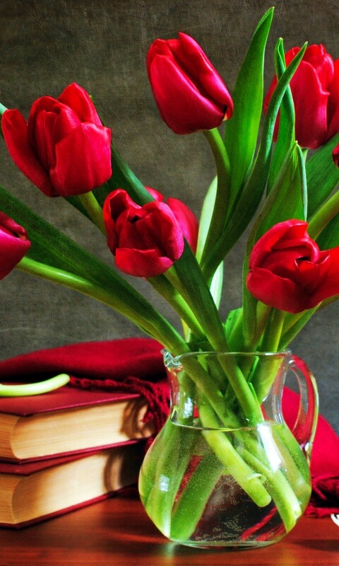Букет красных тюльпанов обои