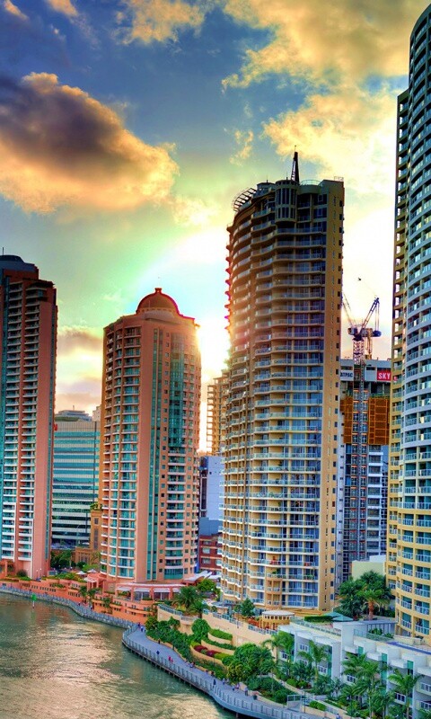 Город на берегу обои