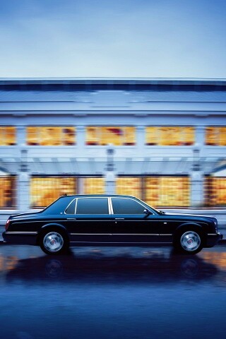 Бентли в городе обои
