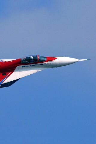 Истребитель МИГ пилотажной группы обои