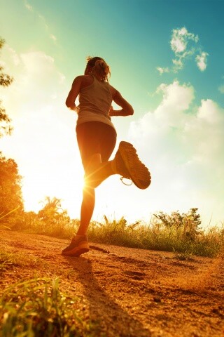 Девушка на пробежке обои