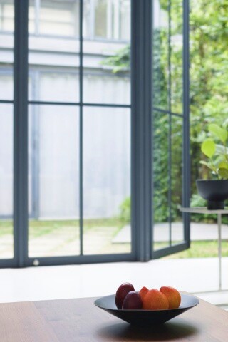 Фрукты в тарелке обои