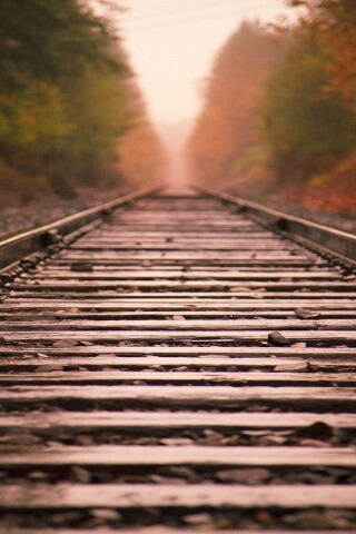 Железная дорога после дождя обои