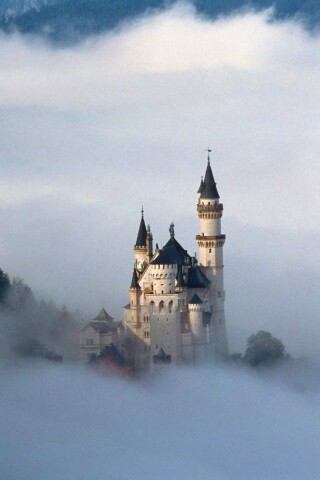 Замок Нойшванштайн обои