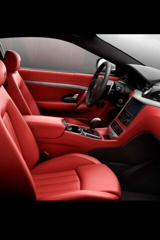 Салон Мазерати обои