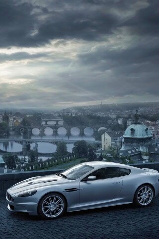 Aston Martin в городе обои