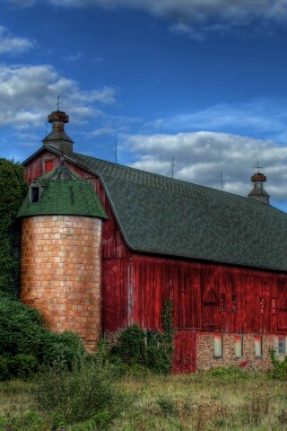 Старый красный амбар обои