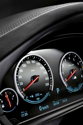 Приборная панель BMW F10 обои