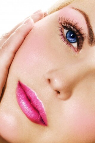 Взгляд из под ресниц обои