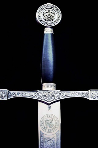 Гарда и эфес средневекового меча обои