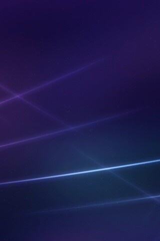 Лучи света на фиолетовом фоне обои