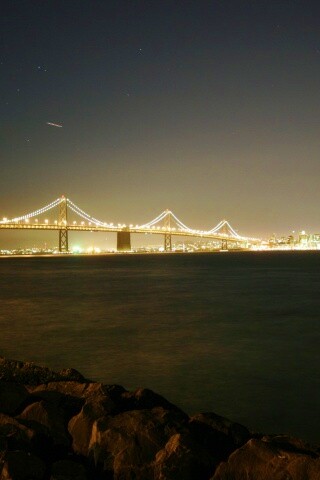 Вид на ночной мост обои