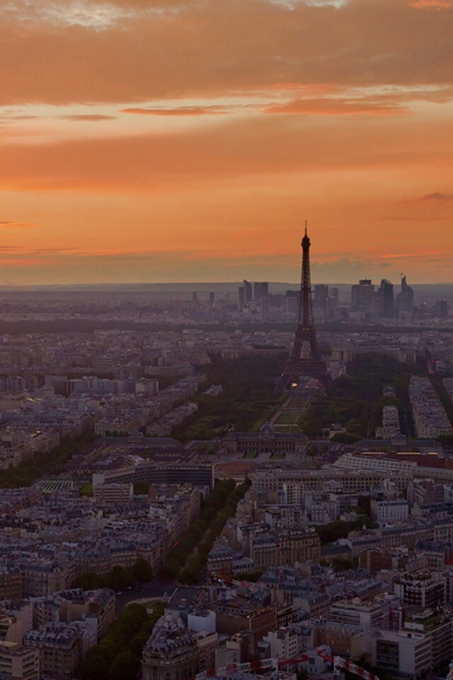 Вид на вечерний Париж обои