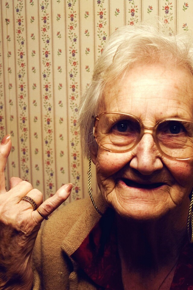 Чумовая бабуся обои