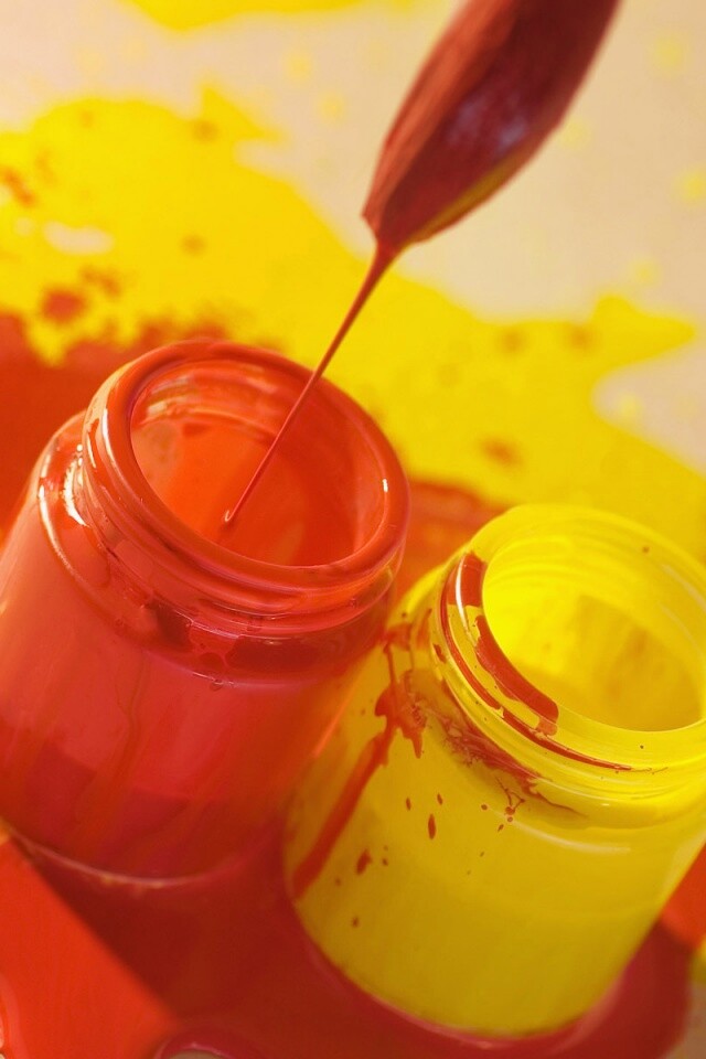 Баночки с краской обои