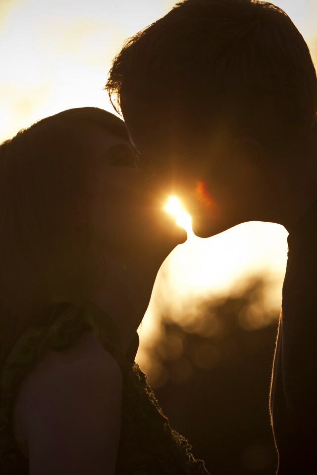 Поцелуй обои