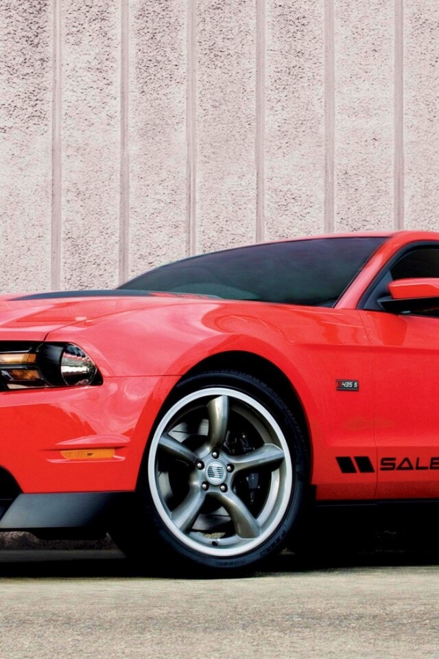 Красный Мустанг GT обои
