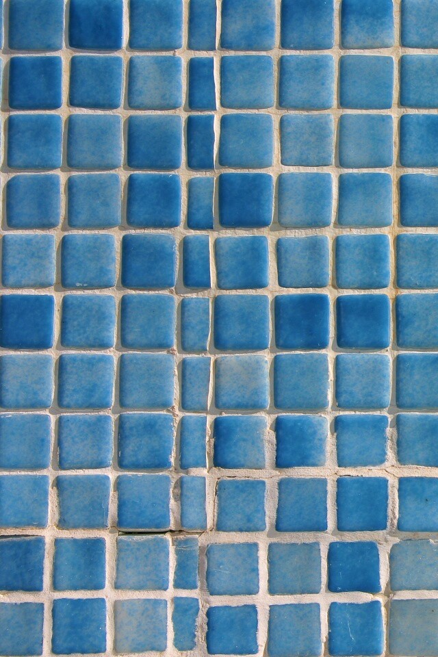 Мелкая голубая плитка обои