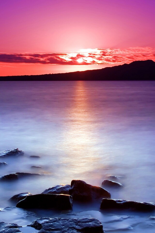 Восход над озером обои