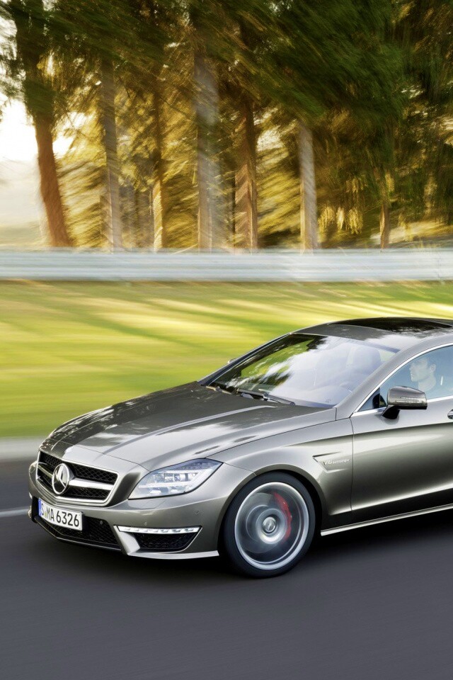 Мерседес в движении обои