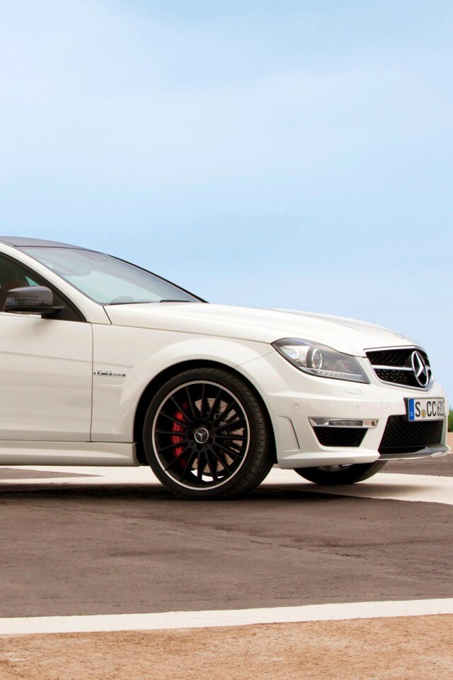 Mecedes C63 обои