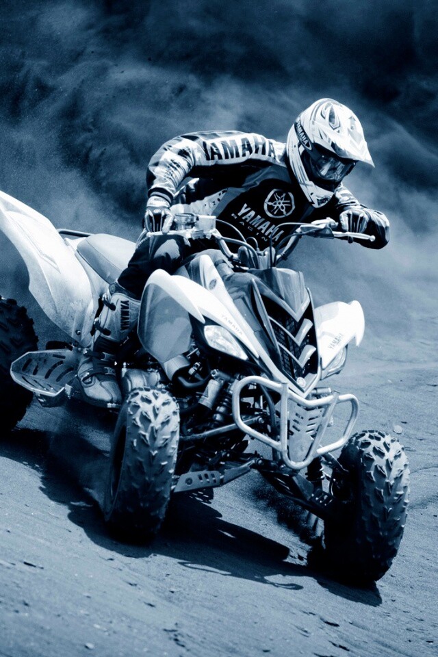 Спортсмен на квадроцикле обои