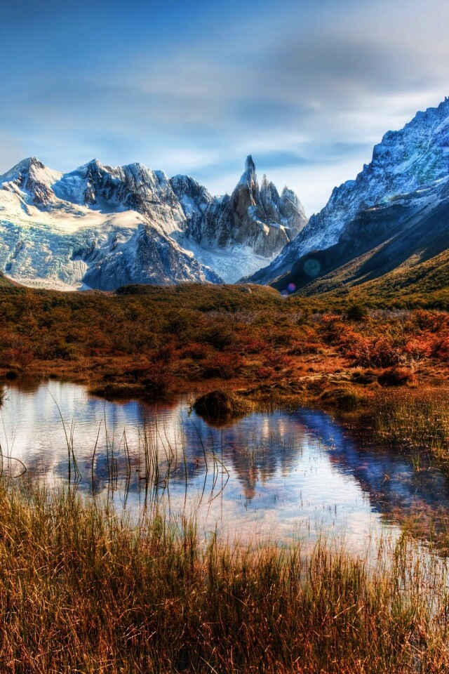 Болота на фоне гор обои