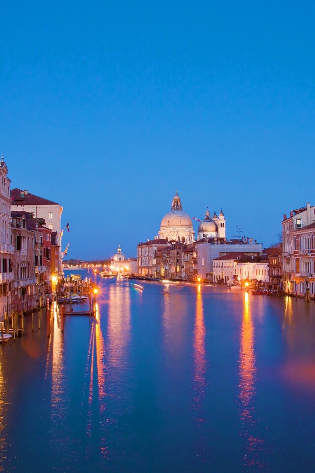 Канал в Венеции обои