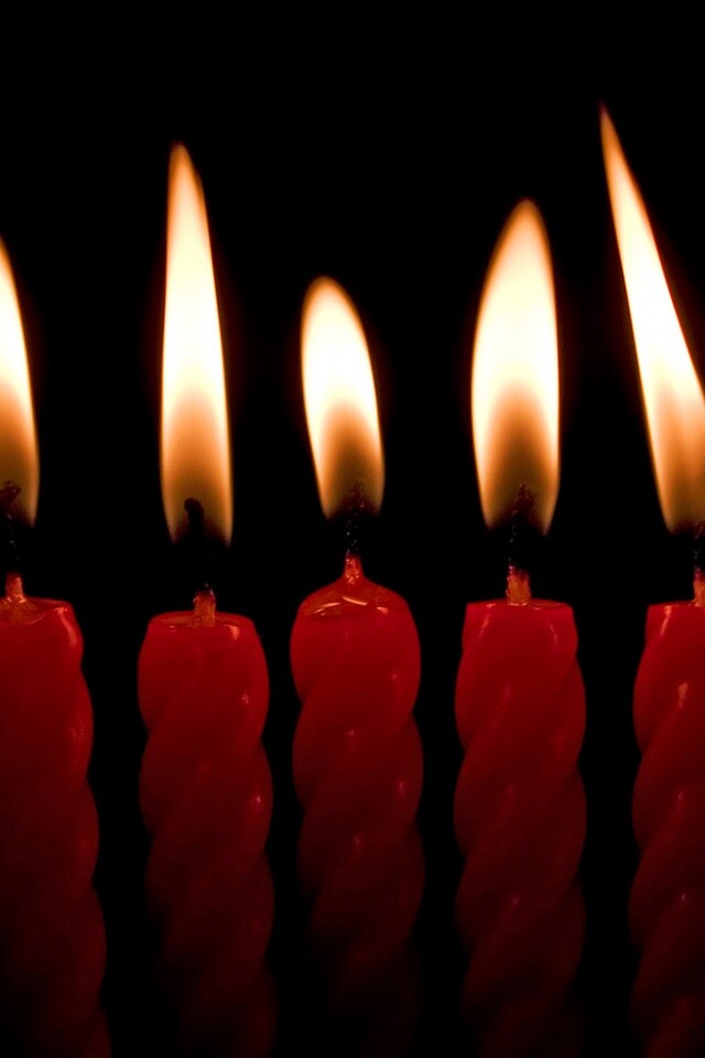 Красные свечи обои