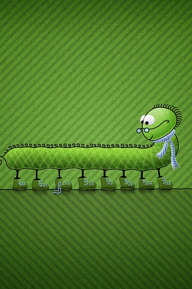 Гусеница в ботинках обои