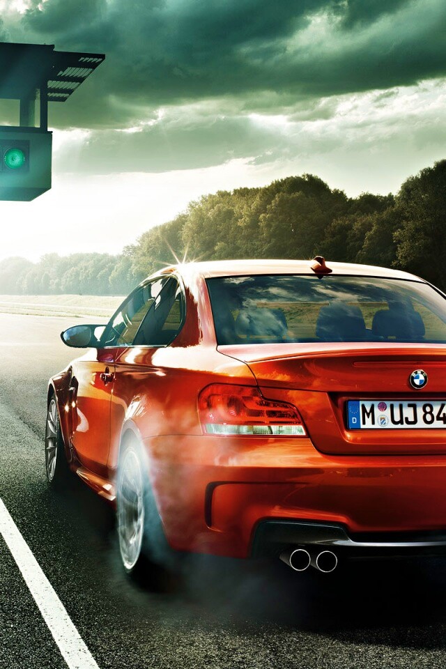 Оранжевый BMW серии M обои