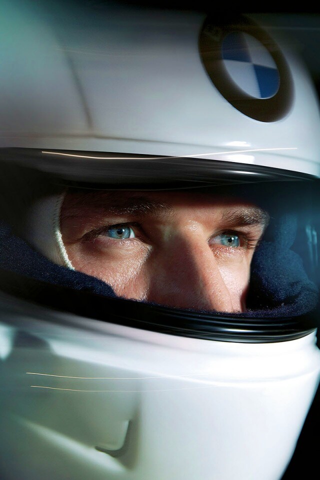 Гонщик BMW обои