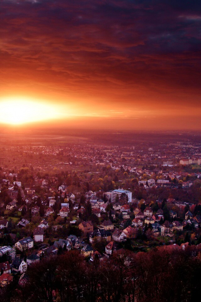 Закат над городом обои