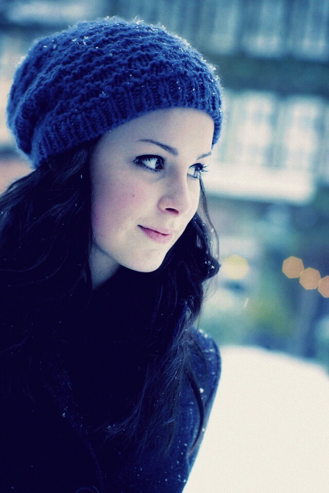 Девушка зимой обои