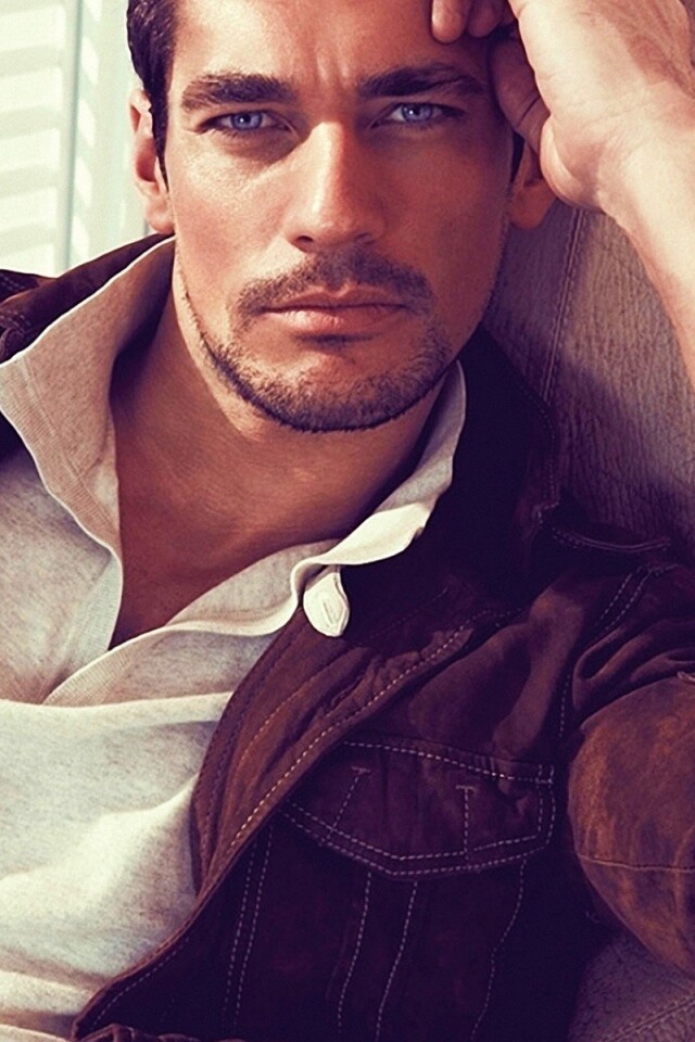 Парень в куртке обои