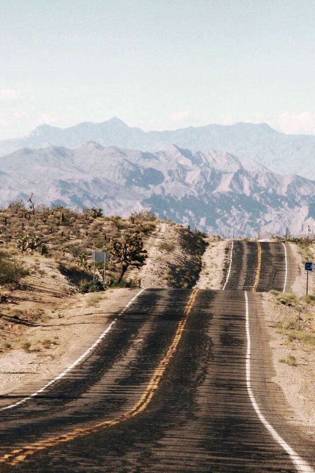 Вникуда обои