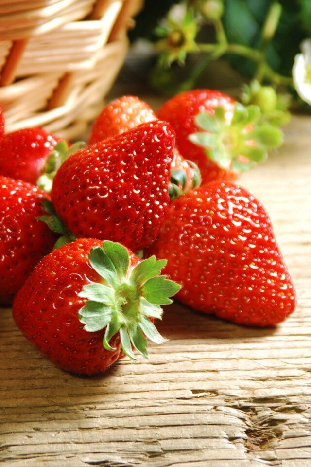 Клубничка обои