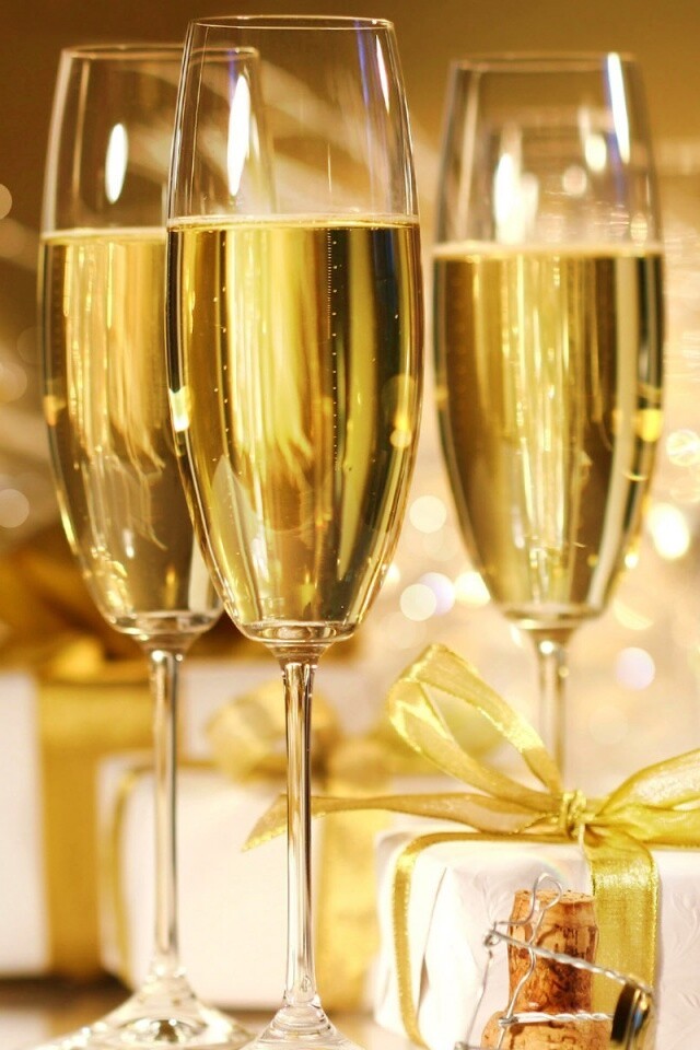 Бокалы с шампанским обои