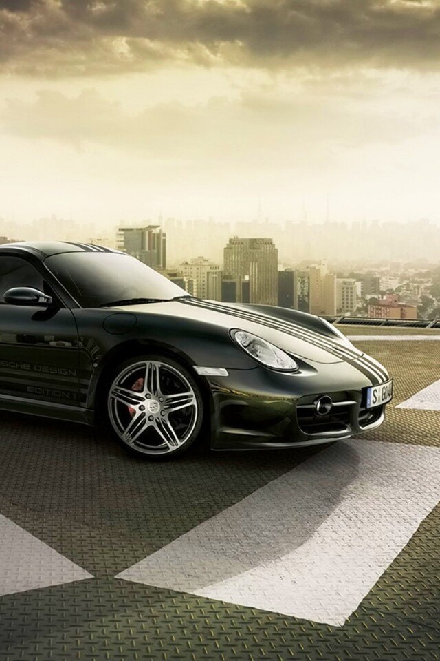 Порш на вертолетной площадке обои