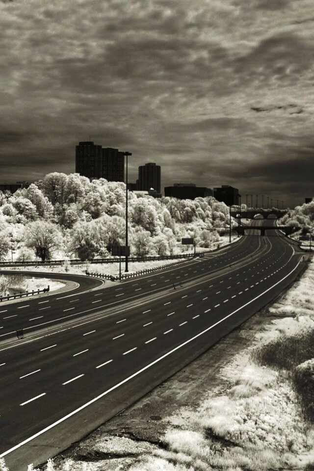Черно-белое шоссе обои