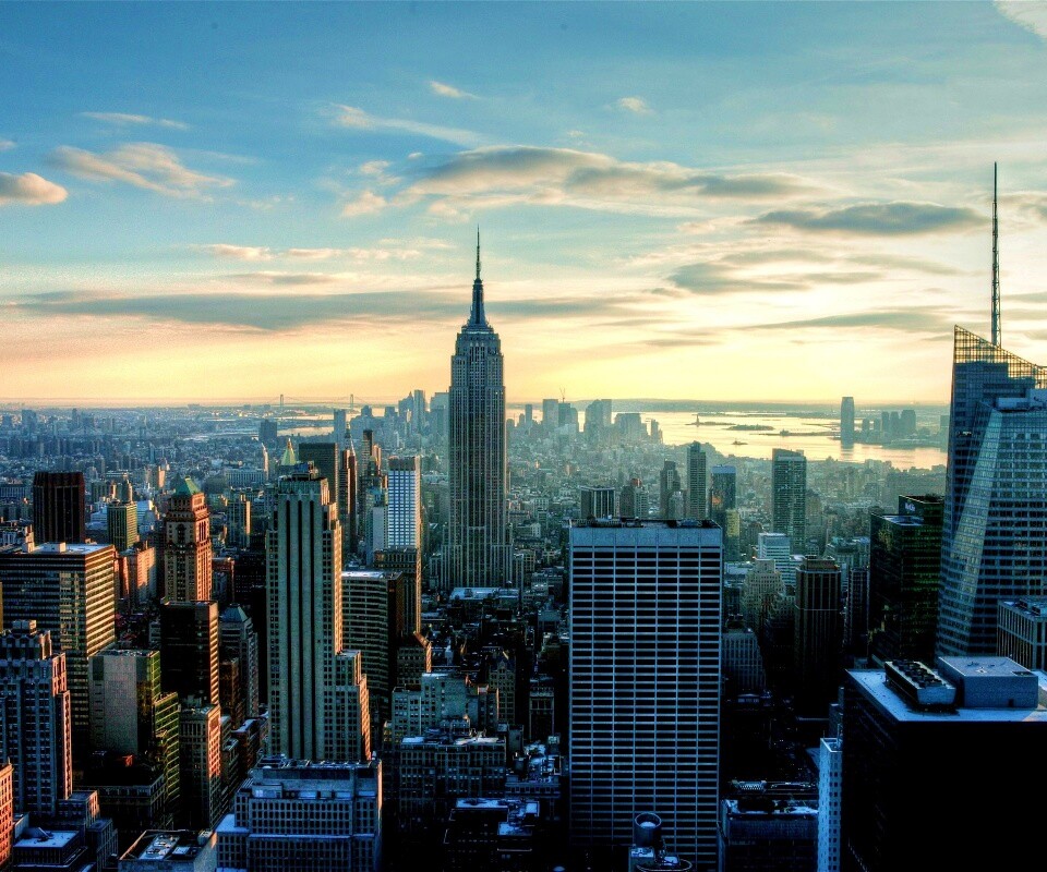 Большой город обои